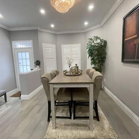 Elegant & Luxurious 3 Bedroom Home Mississauga Extérieur photo