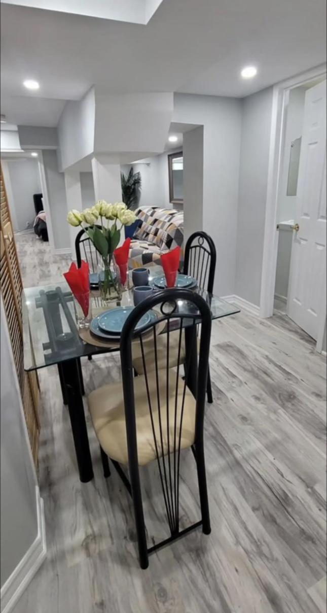 Elegant & Luxurious 3 Bedroom Home Mississauga Extérieur photo